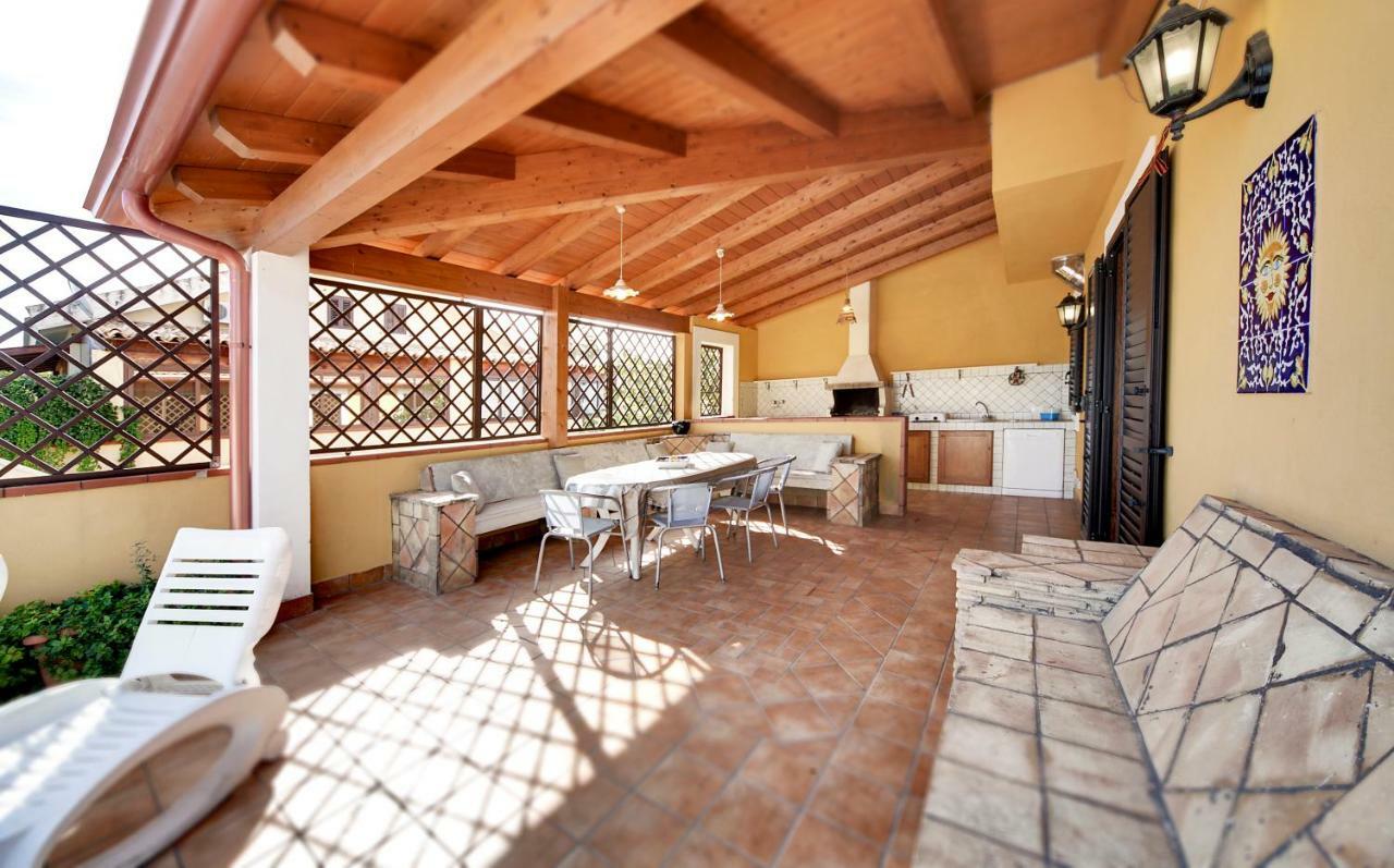 Villa Dell'Ulivo マリーナ・ディ・ラグーザ エクステリア 写真