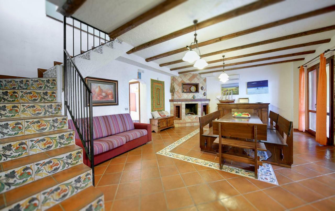 Villa Dell'Ulivo マリーナ・ディ・ラグーザ エクステリア 写真